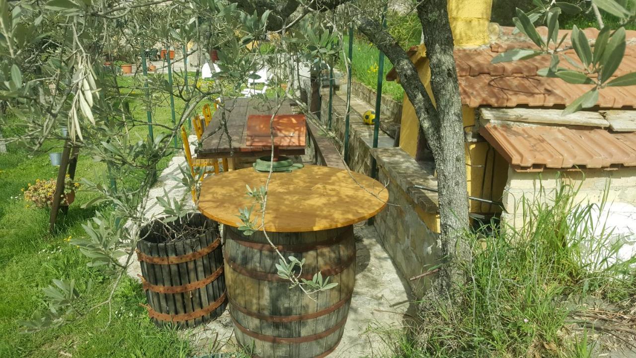 Bed & Breakfast Casa Lisetta Valtopina Luaran gambar