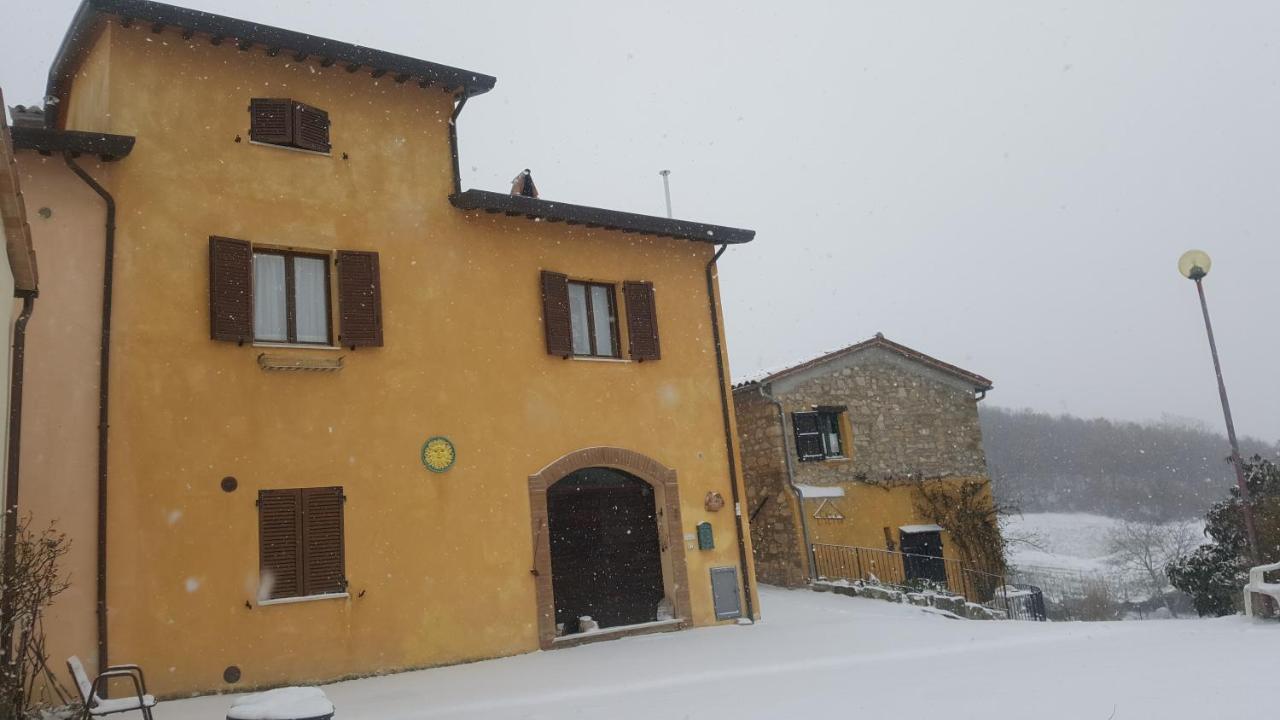 Bed & Breakfast Casa Lisetta Valtopina Luaran gambar